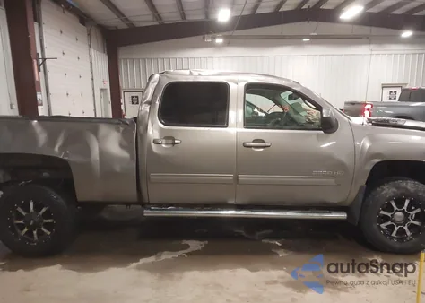 2013 Chevrolet Silverado 2500Hd Ltz z USA, uszkodzony, nr VIN 1GC1KYC81DF148787